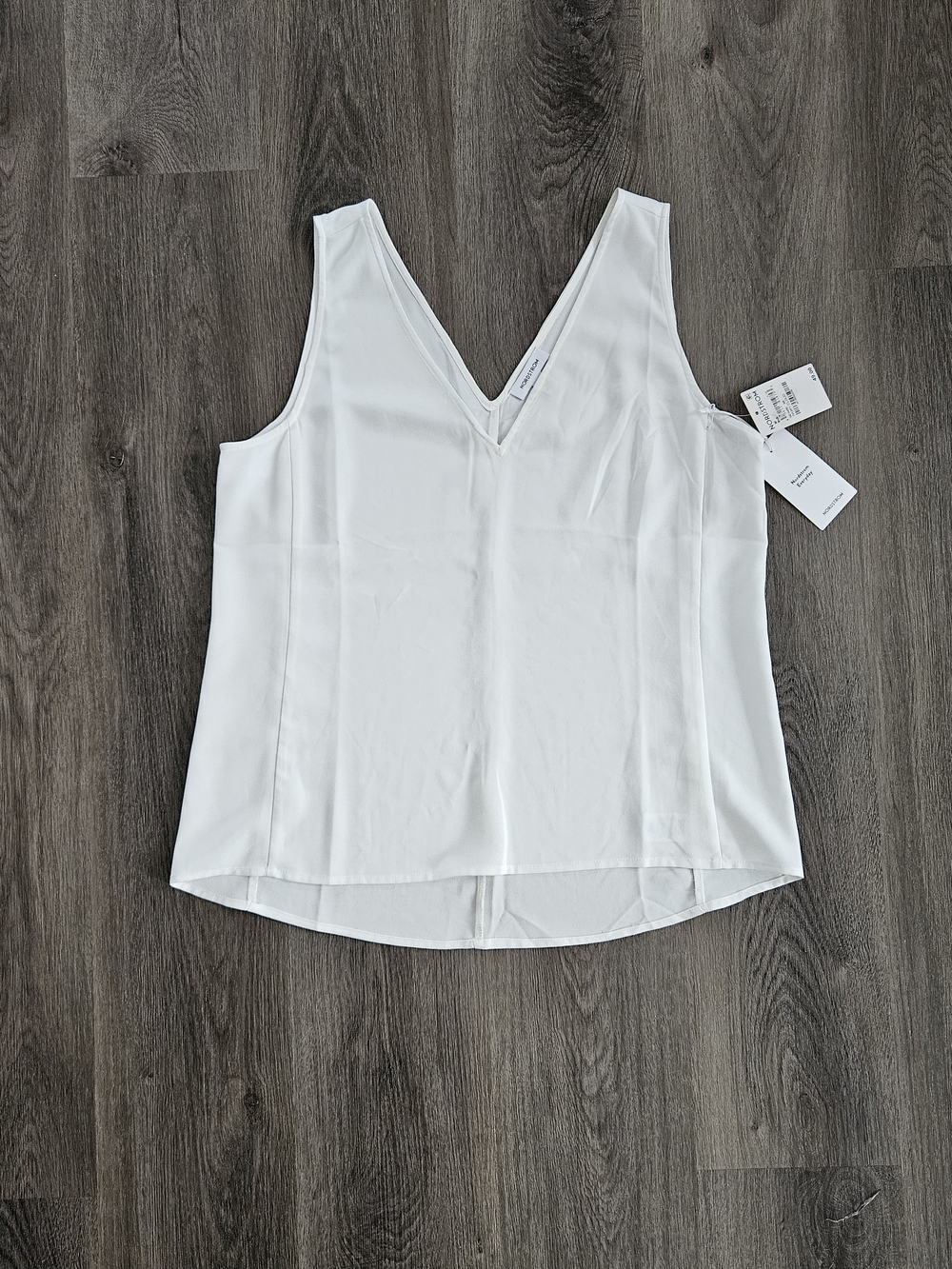 Nordstrom White V-Neck Sleeveless Camisole Shell Top